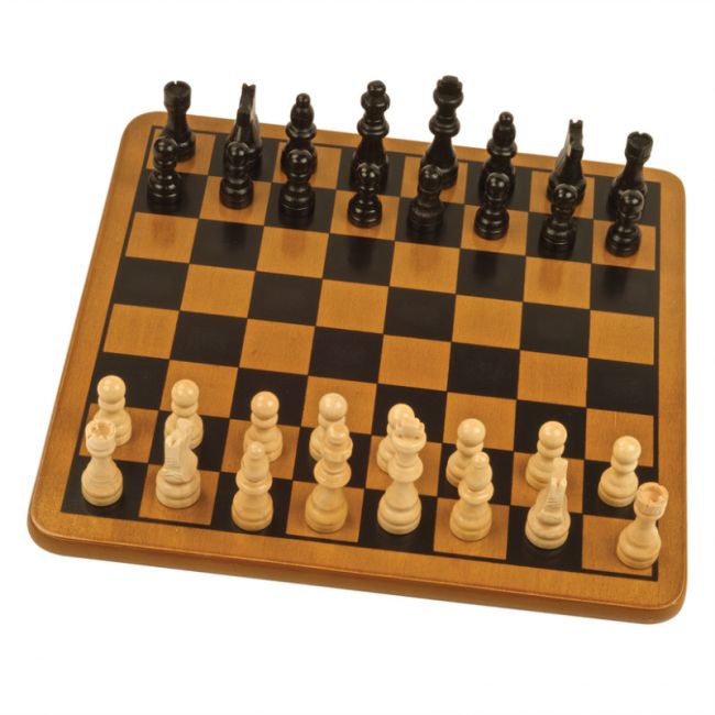 SAH CU TABLA SI PIESE DIN LEMN STAUNTON VIV6033302