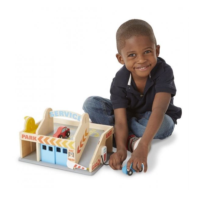 Benzinarie cu garaj Melissa and Doug - OKEMD9271