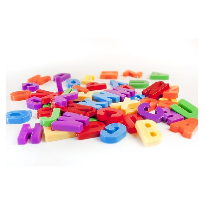 Set 66 litere mari magnetice - Miniland - OKEML45312