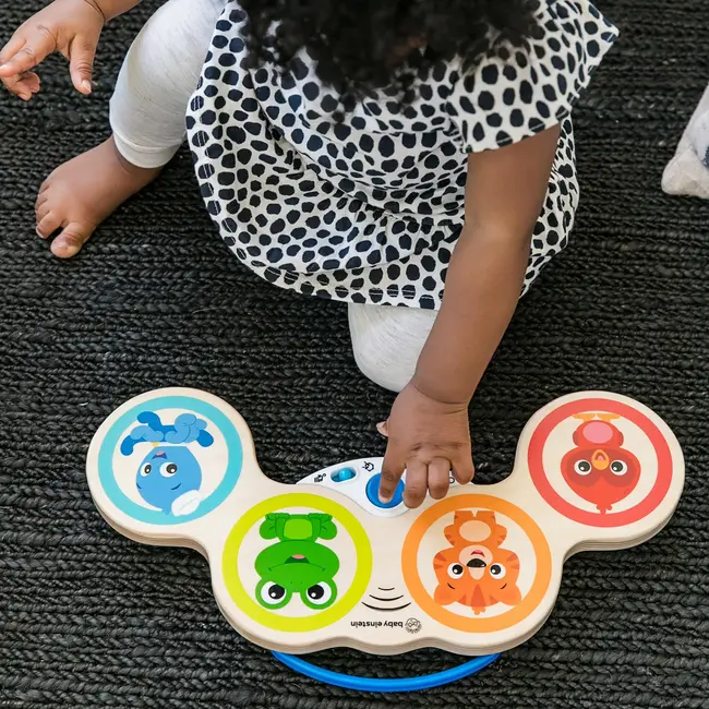 Baby Einstein &ndash; Jucarie muzicala de lemn Hape Magic Touch Drum&trade; BBB11650