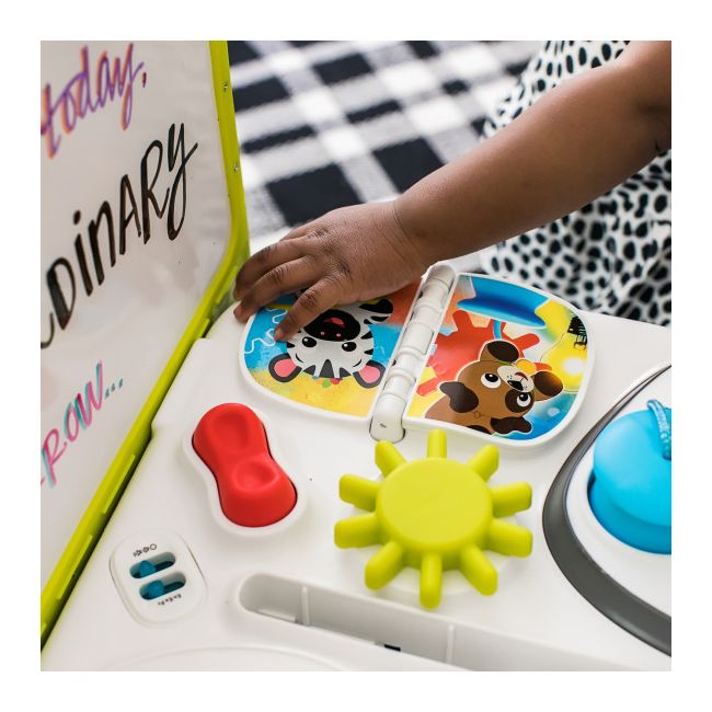 Baby Einstein -  Masuta de activitati Curiosity Table BBB10345