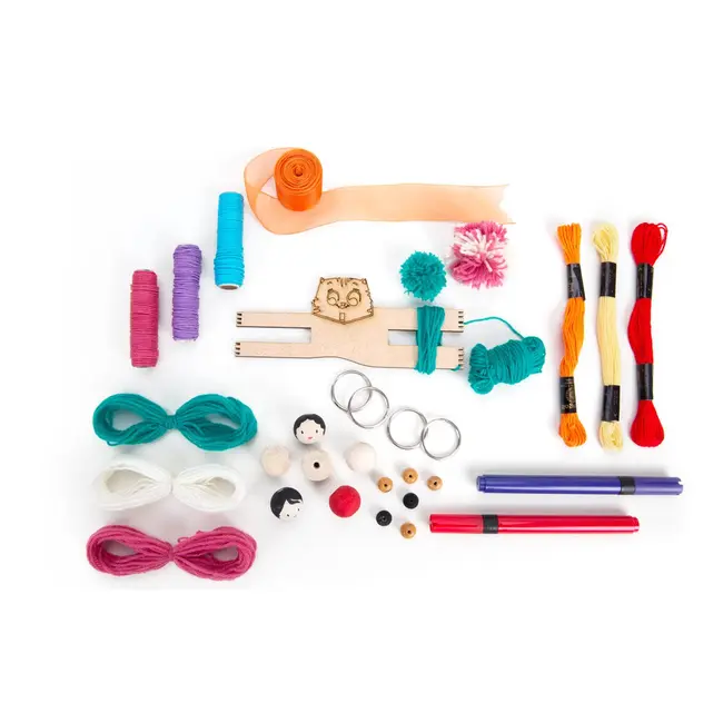 Set creativ - brelocuri cu papusi