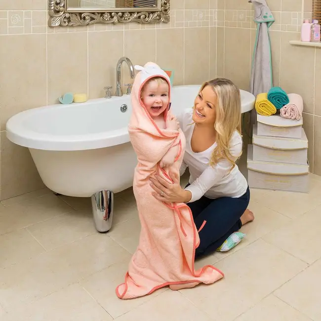 Prosop de baie pentru bebelus si mama Bamboo Lily the Lamb coral Clevamama SUPclvm_3509