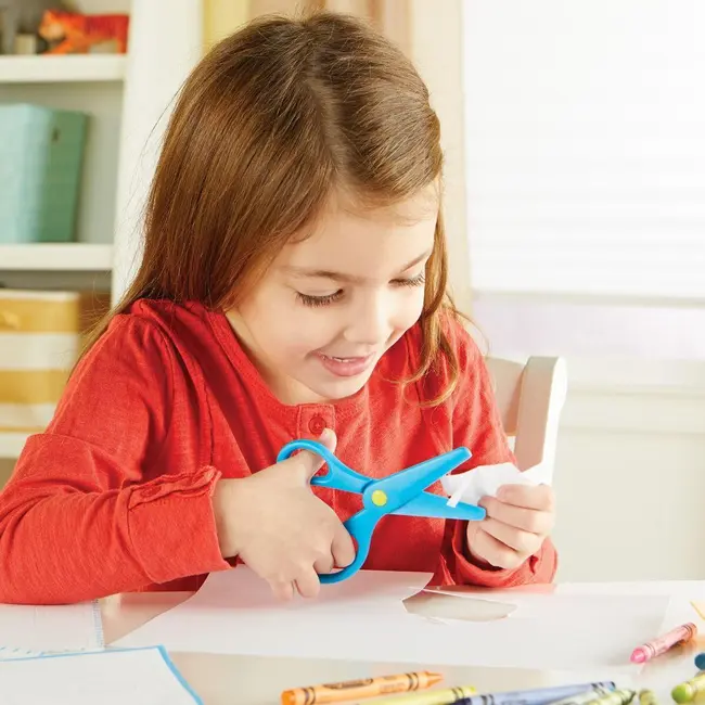 Joc creativ - desenat si decupat