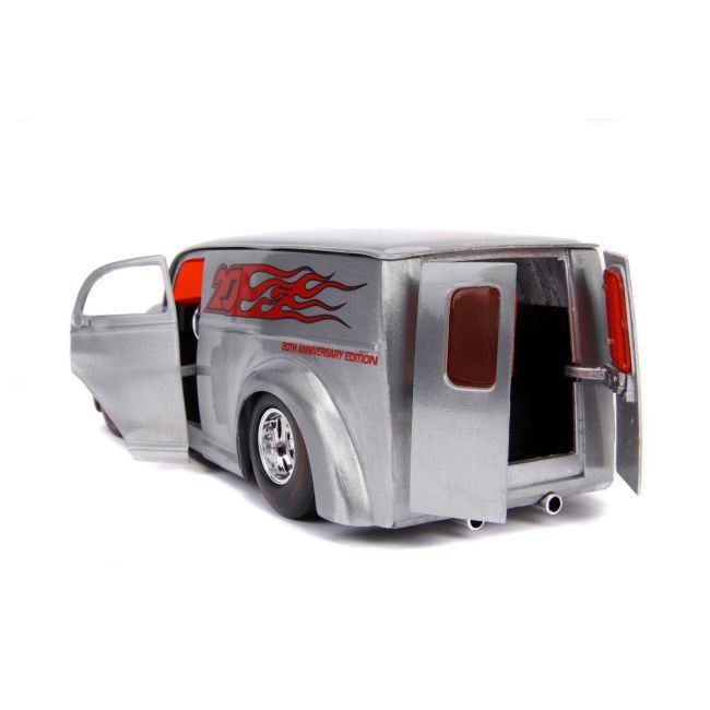 MACHETA METALICA CRUISER EDITIE ANIVERSARA SCARA 1 LA 24 VIV253745011