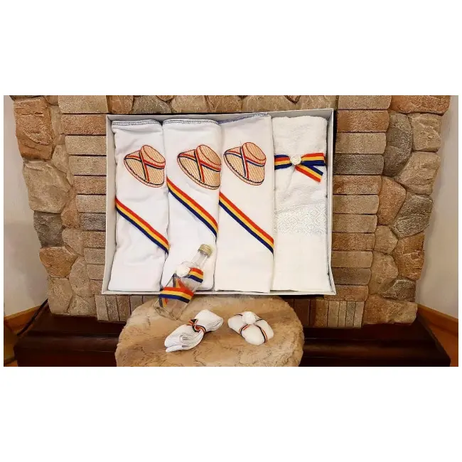 Trusou botez baietei cu clop brodat MBDR058