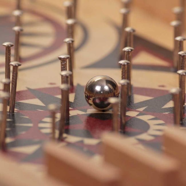 Joc pinball din lemn