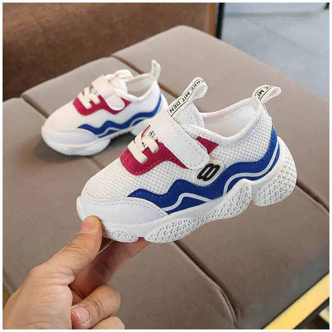 Adidasi baietei cu insertie albastra - MDXZ-K8-1.Marimea 25