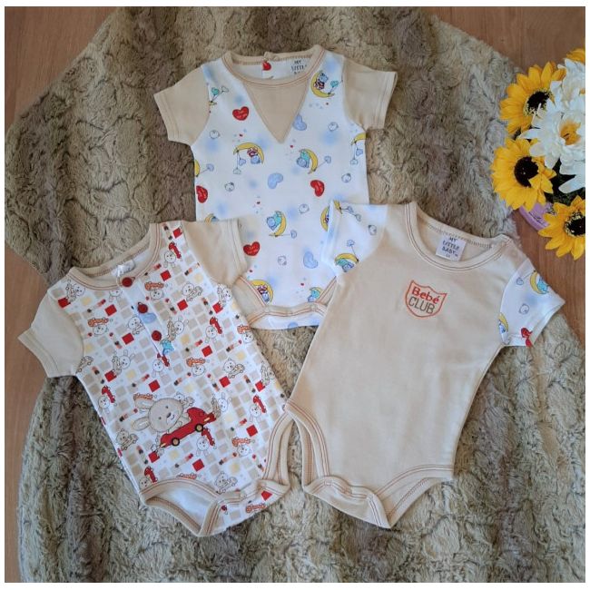 Set de 3 body pentru bebelusi - Club Bebe 17251.3-6 luni (Marimea 18 incaltaminte)