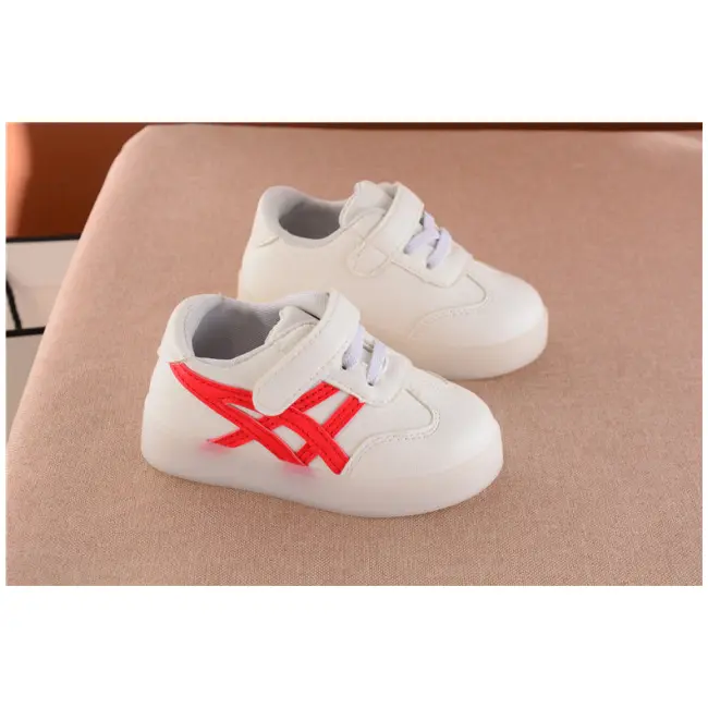 Adidasi albi cu doua dungi rosii - MDm-166-2..Marimea 21