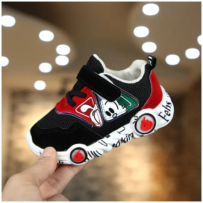 Adidasi negri pentru fetite cu insertie rosie - MDK903-1.Marimea 24