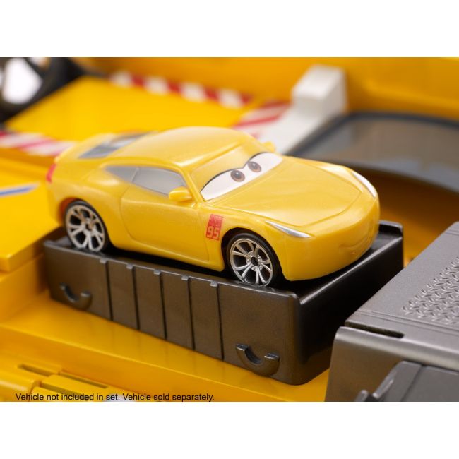 CARS SET DE JOACA MEGA TRANSPORTATORUL LUI CRUZ RAMIREZ VIVMTFRJ07_FLK11