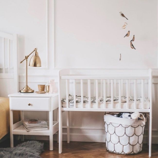 Patut Mic, Co-sleeping Din Lemn, Alb Cu Saltea Cocos Spuma Cocos 90 X 40 X 7 Cm Pjbbedside_white01