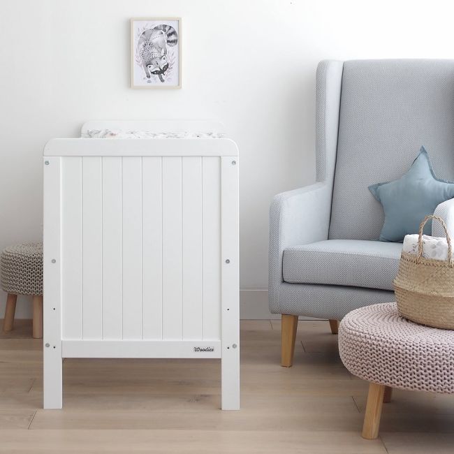 Patut Din Lemn Pentru Bebe, Inaltime Saltea Reglabila, Country Alb 120x60 Cm Pjbcountry_cot_white
