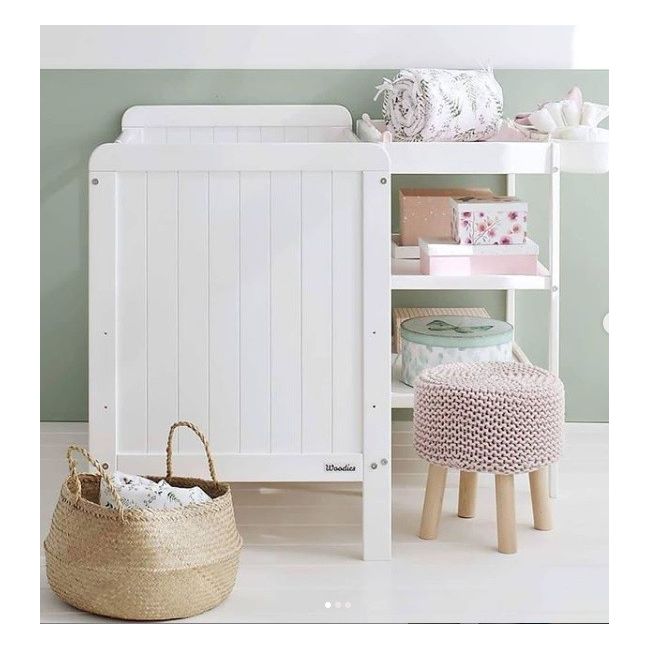 Patut Din Lemn Pentru Bebe, Inaltime Saltea Reglabila, Country Alb 120x60 Cm Pjbcountry_cot_white