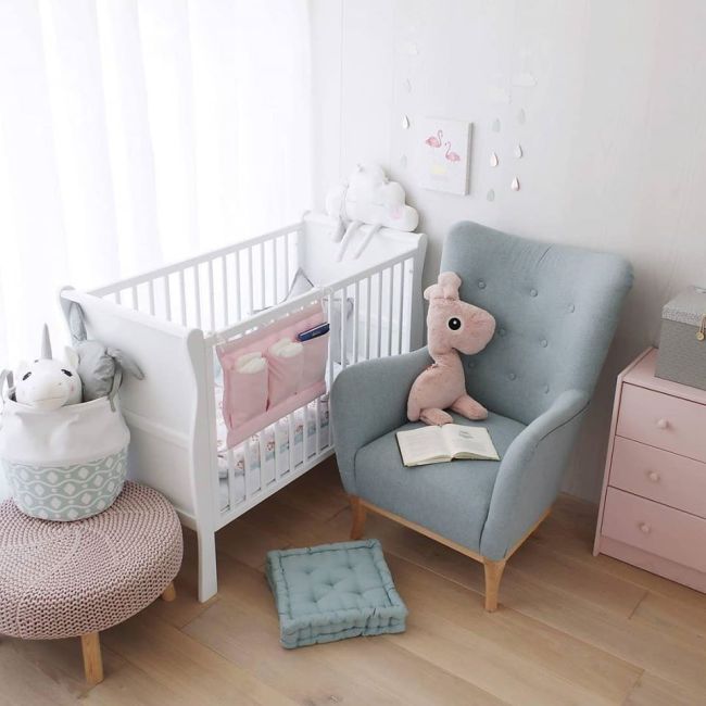 Patut Din Lemn Pentru Bebe, Inaltime Saltea Reglabila, Noble Alb 120x60 Cm Pjbnoble_cot_white