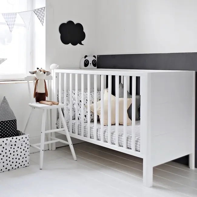 Patut Din Lemn Pentru Bebe, Inaltime Saltea Reglabila, Smooth Alb 120x60 Cm Pjbsmooth_cot_white