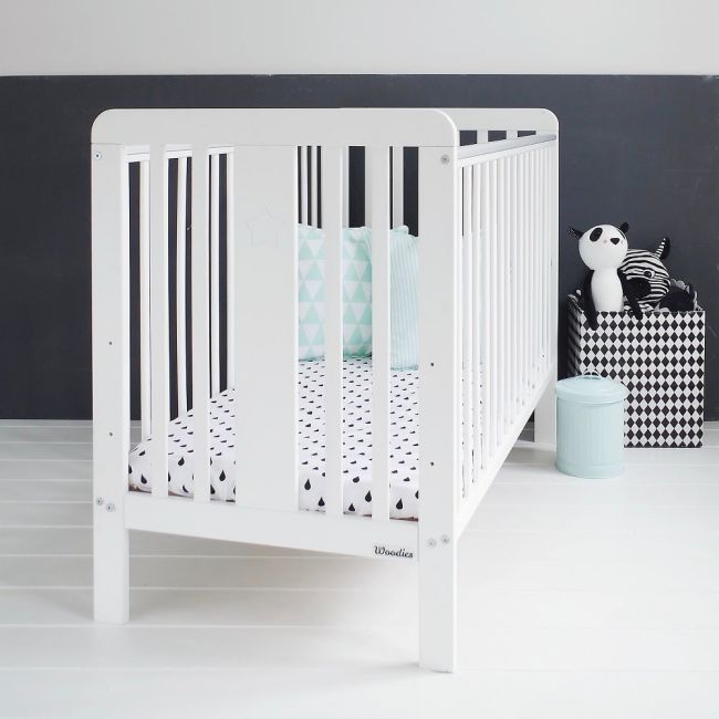 Patut Din Lemn Pentru Bebe, Inaltime Saltea Reglabila, Star Baby Alb 120x60 Cm Pjbstar_cot_white