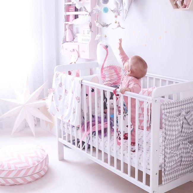 Patut Din Lemn Pentru Bebe, Inaltime Saltea Reglabila, Star Baby Alb 120x60 Cm Pjbstar_cot_white