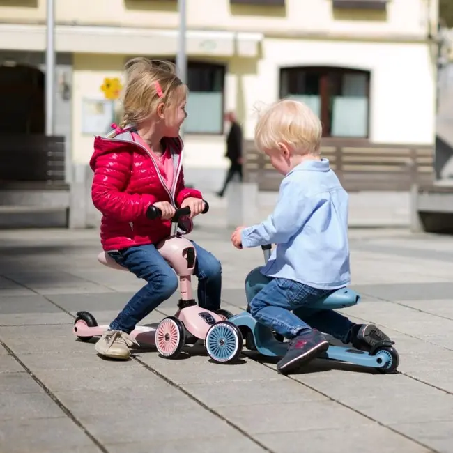 Trotineta Copii Cu Sezut, Transformabila 2in1, Highwaykick 1 Rose, 1-5 Ani, Pana La 50 Kg, Scoot  Ride Pjb96270