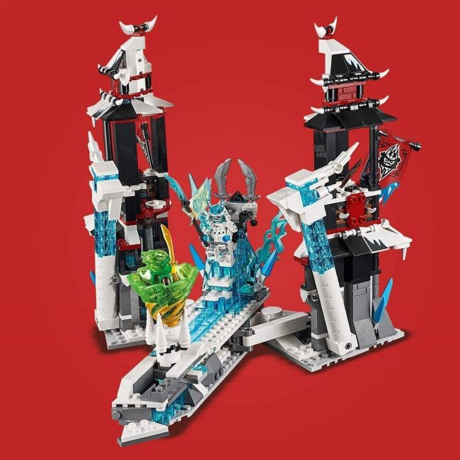 LEGO NINJAGO  CASTELUL IMPARATULUI PARASIT 70678 VIVLEGO70678