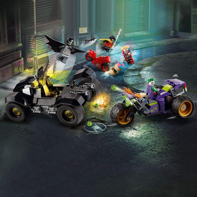 LEGO SUPER HEROES  URMARIREA LUI JOKER CU MOTOTRICICLUL 76159 VIVLEGO76159