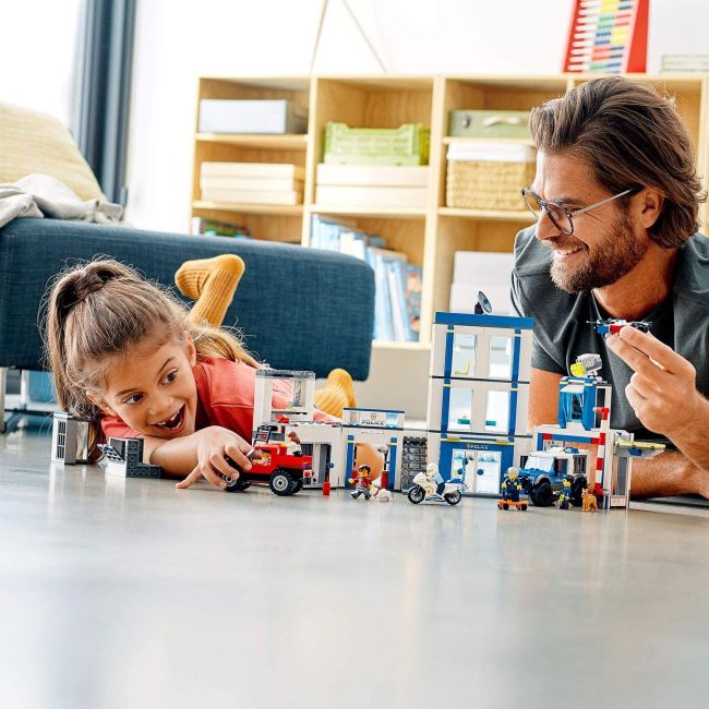 LEGO CITY SECTIE DE POLITIE VIVLEGO60246