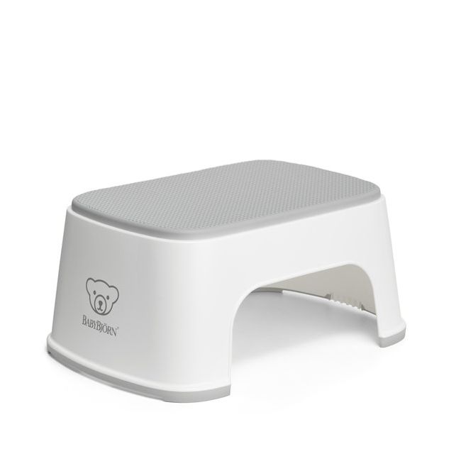 BabyBjorn – Treapta inaltator pentru baie – Step Stool White BSAFE061221A