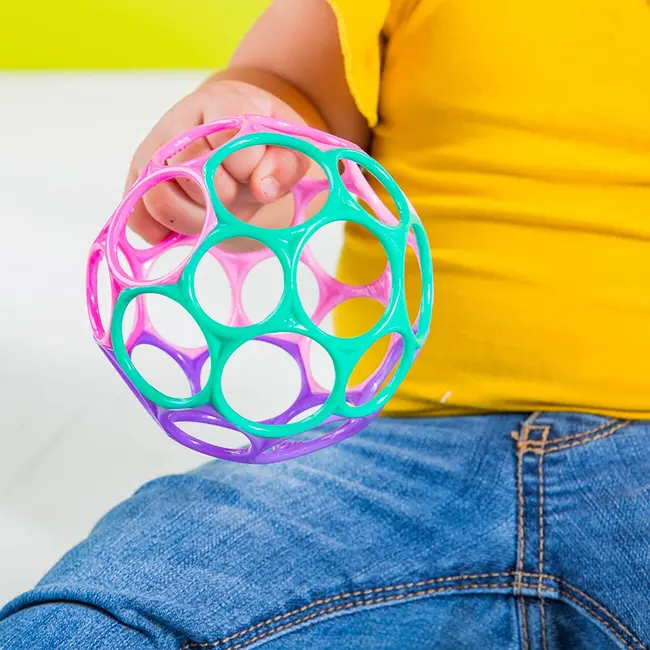 Bright Starts - Minge Oball Classic Easy-Grasp - Roz/Purpuriu BBB12289