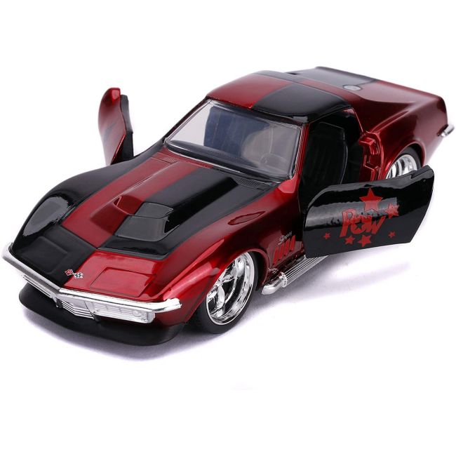 MASINA METALICA HARLEY QUINN 1969 CORVETTE STINGRAY SCARA 1 LA 32 VIV253252015