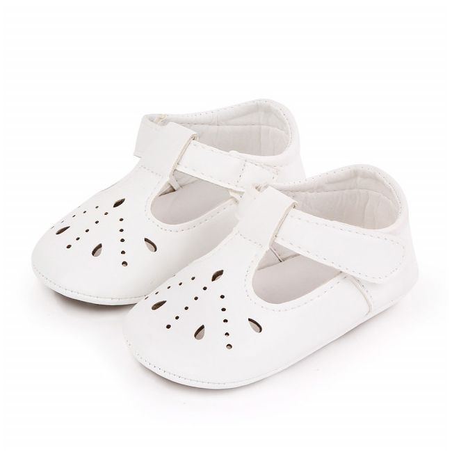 Pantofiori albi cu puncte decupate MDd2489-3-p13.3-6 luni (Marimea 18 incaltaminte)