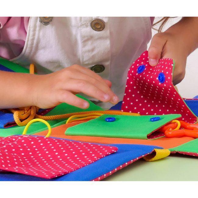 Joc de indemanare Carte Senzoriala Busy Board  Roter Kafer RZ2001-02 BBJRZ2001-02_Initiala