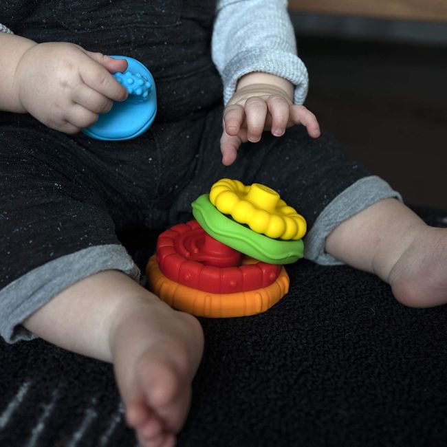 Baby Einstein - Jucarie multisenzoriala si de dentitie Stacking Teether BBB12356