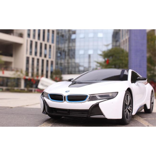 MASINA CU TELECOMANDA BMW i8 SCARA 1 LA 18 VIVRas59200_Alb