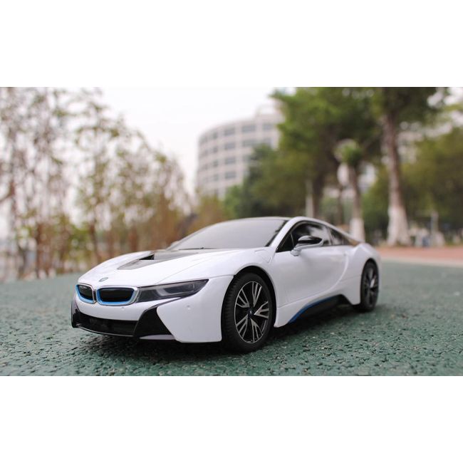 MASINA CU TELECOMANDA BMW i8 SCARA 1 LA 18 VIVRas59200_Alb
