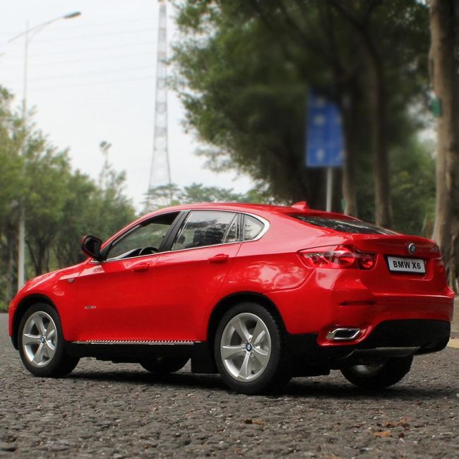 MASINA CU TELECOMANDA BMW X6 ROSU CU SCARA 1 LA 14 VIVRas31400_Rosu