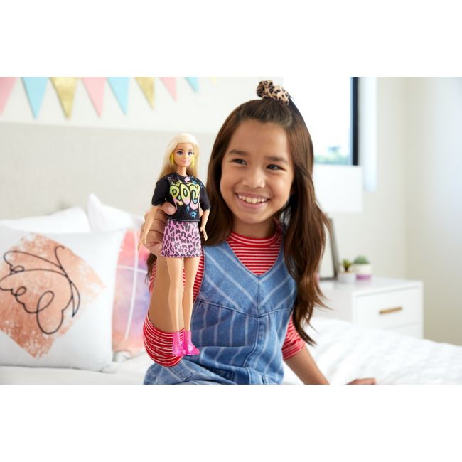 PAPUSA BARBIE FASHIONISTA BLONDA CU TINUTA DE VARA ROCK VIVMTFBR37_GRB47