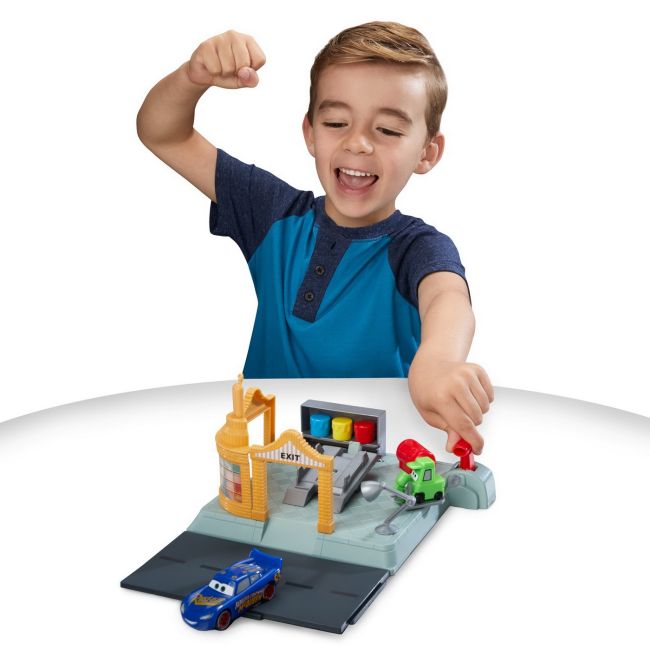 CARS SET DE JOACA VOPSITORIE RAMONE&#39;S PAINT SHOP VIVMTGTK82_GTK84
