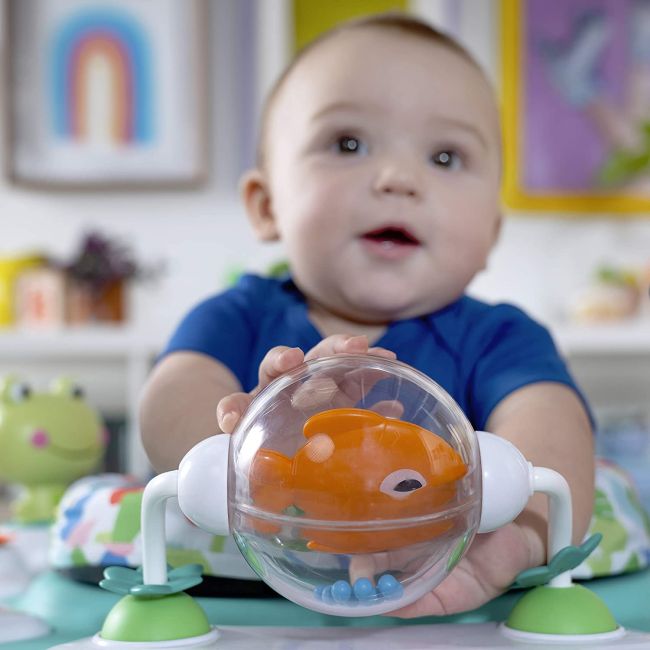 Bright Starts - Centru de activitati 2 in 1 Playful Pond BBB11565