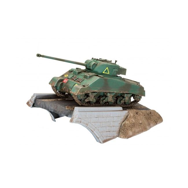 REVELL First Diorama Set - Sherman Firefly VRNRV03299
