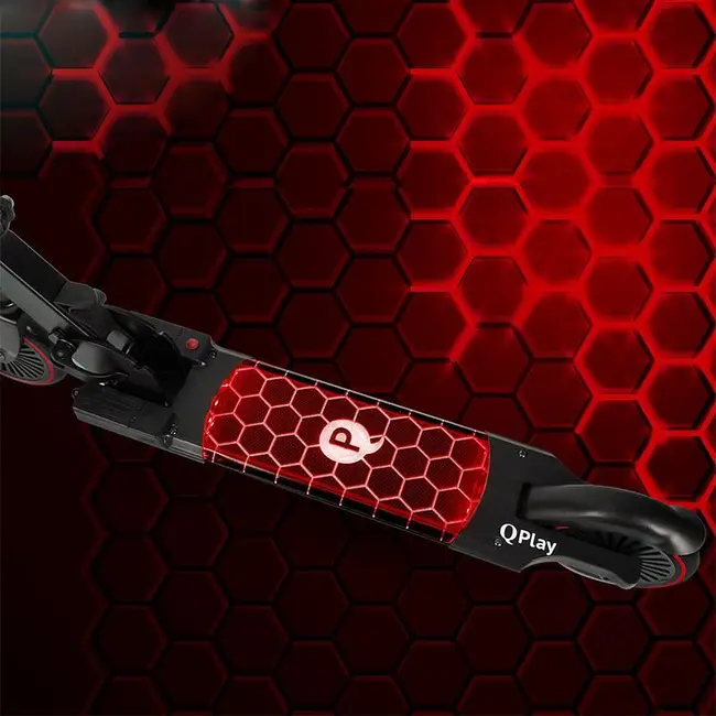 Trotineta led qplay honeycomb rosu smb321qphnc20