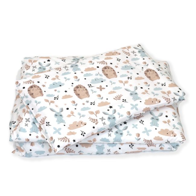 Set Lenjerie Din Bumbac Cu Protectie Laterala Pentru Pat Bebe 120 X 60 Cm, Iepuras Blue, Amy Pjb69679