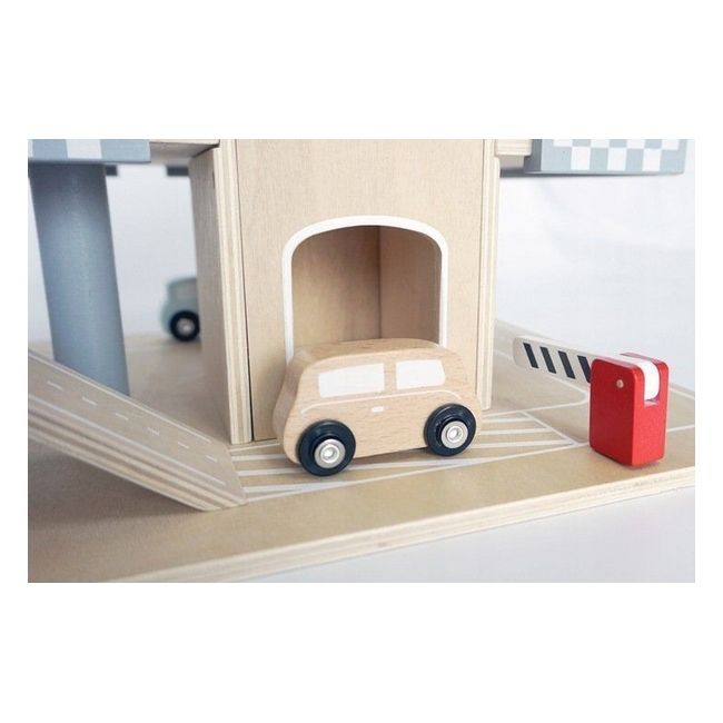 Parcare din lemn cu etaje si lift ecotoys ca12104 edeedica12104