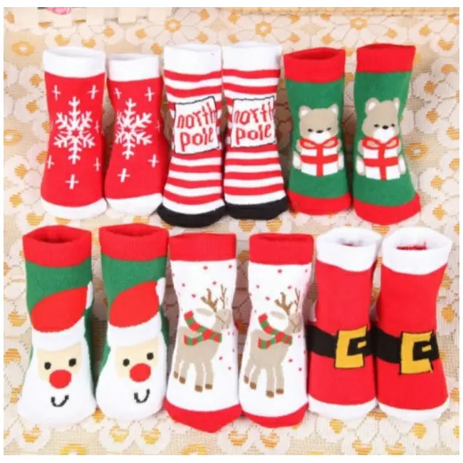 Sosetele flausate pentru bebelusi - Merry Christmas MBSKK148-C21