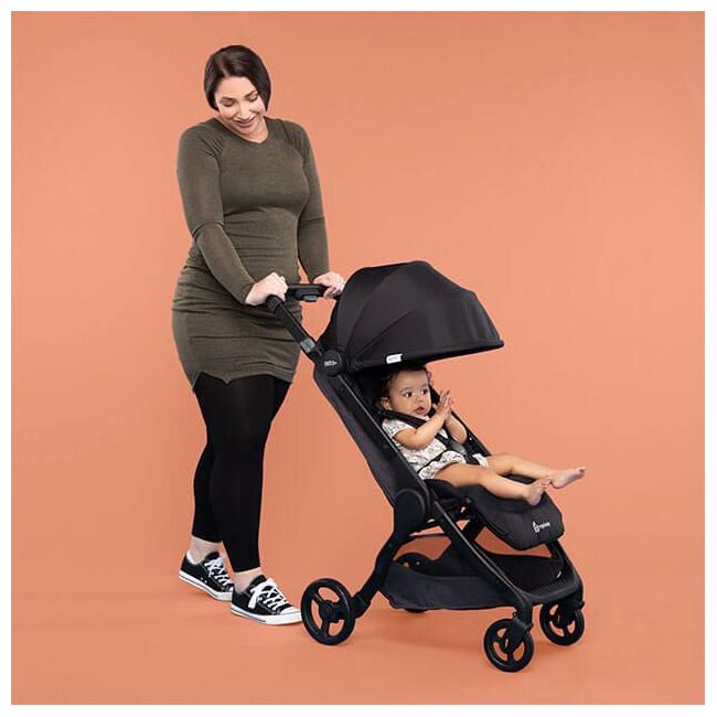 Carucior compact metro+ ergobaby black 0 - 22kg tnametropblk