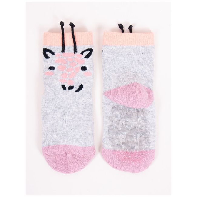 Sosete flausate cu talpa antiderapanta pentru fetite cu elemente / tesatura 3D SKA-29G