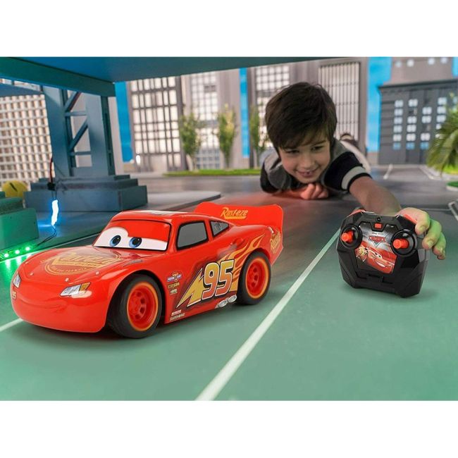 Masina dickie toys cars 3 turbo racer lightning mcqueen cu telecomanda hubs203084028