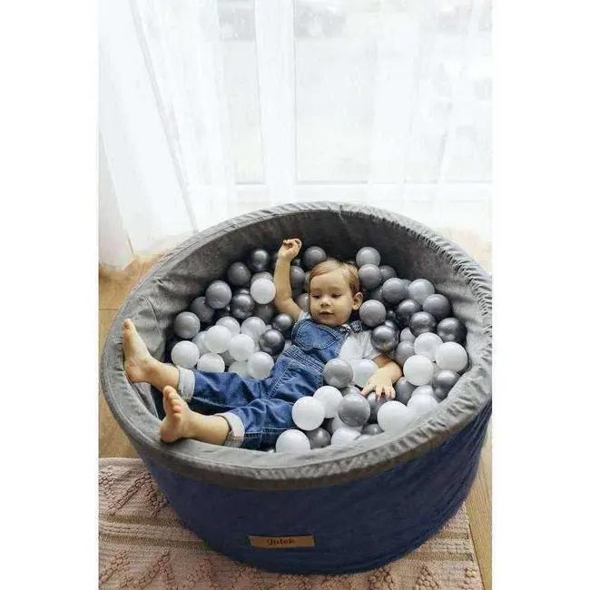 Set 200 Bile din Plastic Colorate, 7 cm Flumi FM3302911 BBJFM3302911_Alb/Gri Deschis/Gri Inchis