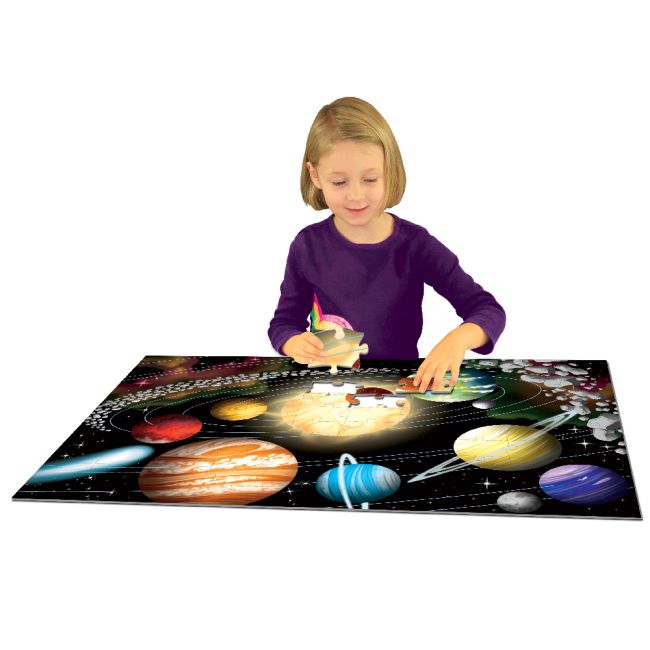 PUZZLE STRALUCESTE IN INTUNERIC - SPATIU ARTTLJ782545
