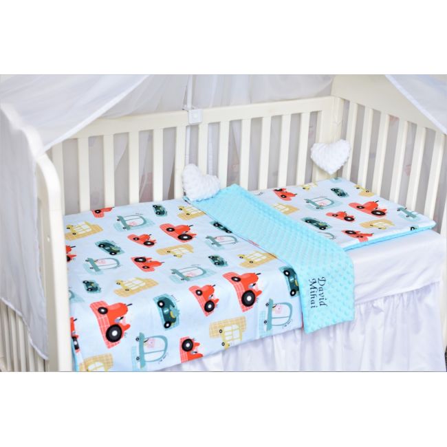 Lenjerie 3 piese patut 120x60 cm model masinute si plus minky bleu PFCC7752